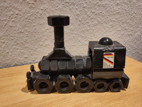 Eisenbahn aus schienenteilen - aus,
